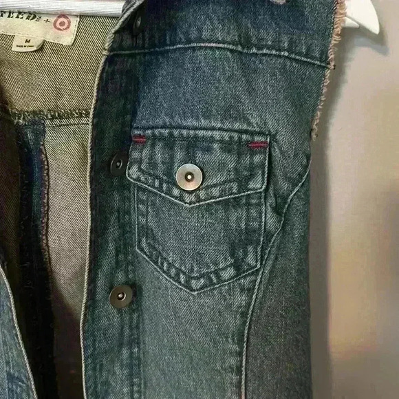 Hooded denim vest - Picture 3 of 9